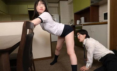 SW-938 Awak nak saya pakai bloomer, kan? pervert ni! 6 Adik perempuan kepada seorang gadis memakai coli yang benar-benar ingin melakukan hubungan seks dengan abangnya menemui baju selendang dan pakaian gim yang disembunyikan oleh abangnya! ! Saya mendapat