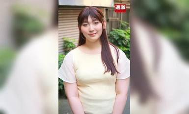 NHDTB-881 NH Magic Mirror - Seorang gadis transeksual yang kelihatan bagus dalam pakaian seragam mencabar anda untuk meneka umur zakarnya! Sangat teruja untuk diapit di antara batang berganda! 3P pertama saya dicucuk, lubang pantat saya terbuka luas dan s