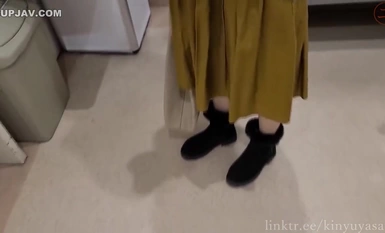 FC2-PPV-4284222 [个人] 一位身材魁梧的前银发女主人的妻子经常用自己的身体来维持平静的生活，她的情感也变得麻木不仁。