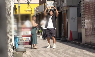 200GANA-2992 Seryoso malambot, unang shot. 2012 [Ang lungsod na gusto mong manirahan ay ang lungsod kung saan maaari kang makipagtalik! ? ] Ang masinop na receptionist sa Kichijoji ay isang pervert na nagsimulang hawakan ang kanyang ari! Malaki ang agwat 