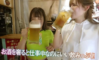 YMDD-367 Hãy cho tôi say! ? Một cô gái với một âm hộ bí mật. Hai nhân viên quán rượu cực kỳ khiêu dâm được tập hợp lại trong một cuộc hoan lạc Bling Bling.