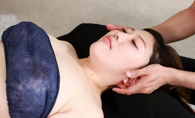 FWTR-004 针对被鞭打的大胸妻子的催情美容按摩（2）--被迫成为妓女的成熟女性被多根肉棒插入，唤醒了一个荡妇！