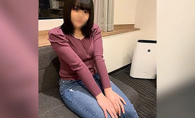 FC2-PPV-4280634 *500pt 直到 2/4* [臉部外觀] [奇聞趣事/中出] 我的丈夫要求我給我的妻子戴綠帽子，因為她又性感又可愛，所以我給她戴了綠帽子。