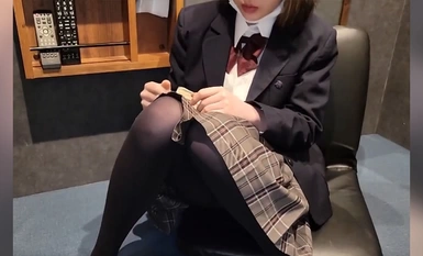 FC2-PPV-4277126 아직 털이 다 자라지 않은 이마. 네카페에서 미성숙한 보지에 질내사정!