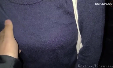 FC2-PPV-4277111 [個人] 皮膚光滑、胸部美麗的年輕妻子因為缺錢而接受了3P。她似乎正在發情，如果她面前有一根棍子，她就會把它吸進嘴裡，當它碰到她的陰道時，她會尖叫和喘氣。