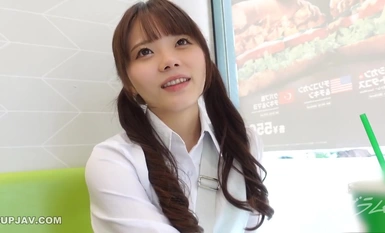 FC2-PPV-4271931 限定【t●kt●ker数珠繋ぎ】制服、青春、快楽主義。親友と寝た男をつまみ食い。調子コキ未.〇.年をガチで孕ます子宮串刺しねっとり連続射精。濃厚ドロドロマンコを精子の海に沈める