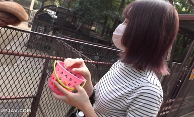 FC2-PPV-4265371 첫 촬영・출연! 3일간 한정! 사랑스러운 미니멀 큐트에서와 같은 귀여운 여자 ◯ 대생을 숲 속 깊숙이 데려가 야외 음란 입안 사정! 밀실에 데려가 쾌락에 떨고 미숙 한 몸속에 드르륵 대량 2회생 질내 사정!