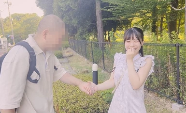 285ENDX-469 女大学生 Natsumi，20 岁。