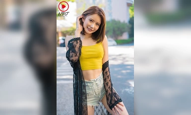 NPJS-008 会社サボってAVでませんか？仕事の時間だけど、し足りなくて3SEXも。 高身長スレンダーパーソナルジムトレーナー（23）