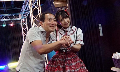 DVMM-063 おじさん童貞純情物語～恋する地下アイドル～ デビューから応援していた25歳年下の地下アイドルから告白されて付き合って童貞を卒業した中年独身男の奇跡の初恋ドキュメンタリー