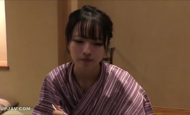 FC2-PPV-4074332 我和天才卡哇伊美女的化身 Ayu 一起去做日间水疗！