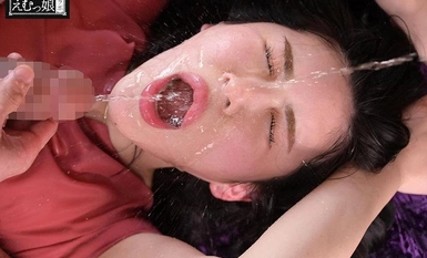 [Pemusnahan Mosaik] Pertemuan MISM-208 di Omotesando Mayumi, seorang wanita yang ketagih minum air kencing dan lemas dalam lautan air kencing