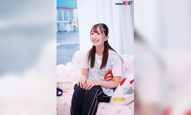 [马赛克毁灭】SDMM-159魔镜号幼儿园老师的蛋蛋而已！ 处女本该是脸红心跳的拂袖而去......但事实上，他是一个出色的色情演员，让她高潮的时候，无论高潮多少次，都不会停止坚硬的活塞，而不会顾及失禁或抽搐！