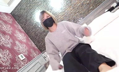 FC2-PPV-4265460 【無】【3P】【中出し】※総レビュー数8,000件以上※驚異的な数字を誇る「ウチの女性新人で元読モでダンサー」磨き上げられた本格アスリート体系のスレンダーBODYを披露♥♥。