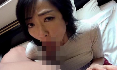 ZOO-114 40 岁的熟女业余熟女 Nakadashi Nakadashi 在交友网上认识的约会淫荡女人。