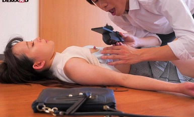 SUWK-006 新居を仲介した女性客の部屋にスペアキーで侵入・睡眠姦レ●プ ～不動産会社営業・既婚男性A（35歳）の犯行～ 美好柚伽