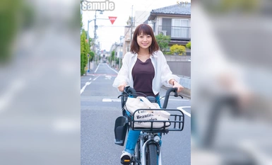 STARS-999 8 jam dari menghantar anak ke taska sehingga mengambilnya Isteri basikal seorang ibu yang gila melakukan hubungan seks luar nikah dengan jurulatih bola sepak anak sulungnya. Amamiya Kanan