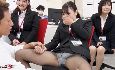 SDJS-236 耳朵和阴道似乎是一样长的！ SOD 女员工--被男演员以可耻的方式弄得爽歪歪--第 41 届国王游戏--专业淫女的技巧和阴茎--从阴道里闻到淫荡的汗水和淫液--欲火焚身--身体的每一寸都被羞辱--招待顾客的 10 个订单。