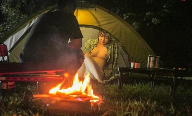 [Mozek Pemusnahan] SUWK-005 ``Ia adalah tapak perkhemahan di mana wanita boleh menikmatinya sendirian...'' Seorang perkhemahan solo yang cantik menjadi sasaran, diserang hendap di dalam tandas luar oleh orang yang tidak dikenali, diikuti, dan mero