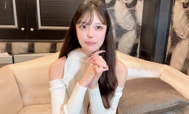 FC2-PPV-4227856 [NTR]【個撮】某大企業の受付嬢ハメ撮り超美スレンダー美脚みくちゃん１２。小悪魔肩出し白ニットつぶらな瞳でねっとりフェラ誘惑してくるみくちゃんにち●ぽで制裁！膣奥ガン突き大量中出し
