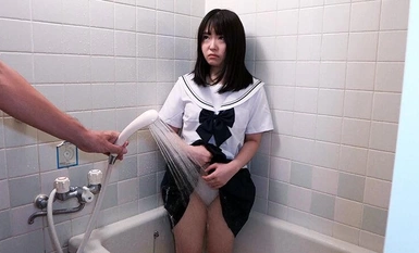 FONE-164 138cm Gadis Sekolah Kecil Mengintai Biru