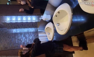 FC2-PPV-4243405 ネカフェ募集の帰宅部美形ギャル。イヤそうな顔しながらも微かに喘いで