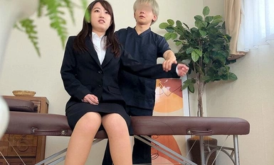 HRSM-029 性騷擾整形診所- 4位正在找工作的隱藏巨乳女孩，脫掉衣服後的風格非常好！性騷擾按摩→赤裸裸的刺傷！