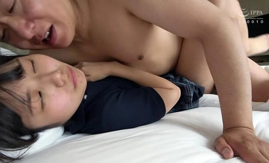 DFE-076 딸이 먹여주고 있습니다. 이치카와 리쿠