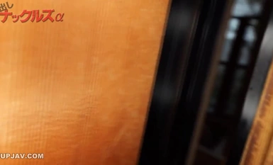 FC2-PPV-4243130 [元旦泄露片段] 三名大学生，男女，在一次过夜温泉旅行中，上演了一段充满性欲的现场三人后宫 Nakadashi 视频[亲自拍摄]。