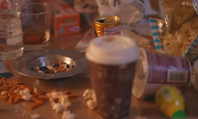 FSDSS-721 隣のゴミ部屋に住む性欲化け物老人に軟禁され逃げもせず強制中出しされ続けた私 藤井蘭々