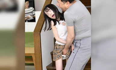 SW-935 再婚相手の娘姉妹のミニスカパンチラに辛抱たまらん！妻の目を盗んで未熟な下半身にズブズブ挿入してしもた