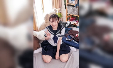 DANDY-898 Seorang gadis yang selesa dibawa masuk ke bilik seks dan pelajar perempuan itu bergilir-gilir dan melakukan hubungan seks dengannya.