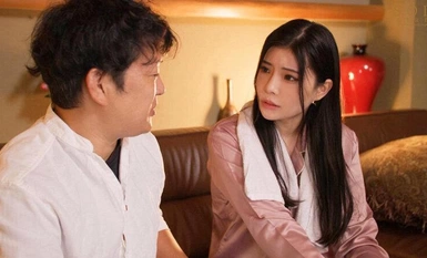 STARS-947 Beautiful Wife Who Runs Guest House Provoked by Frustration by Guests, NTR Sex. She got addicted to it and fucked behind her husband's back for 4 days and 3 nights.