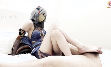 二次元蘿莉【M-N】極品Cos性愛系列美少女 175cm長腿御姐星鐵判官寒鴉 足控變態抽插 無套享用蜜穴激射玉足