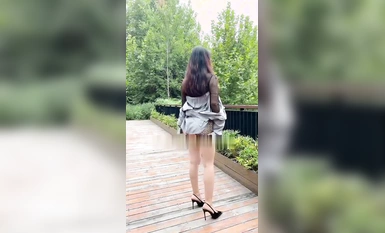 지터 버그의 절정의 가슴 네티즌 리야 박 노출 음부 도둑질 만지는 후방 진입 와일드 배틀 버클 꽉 막고 비명을 멈추지 않는다.