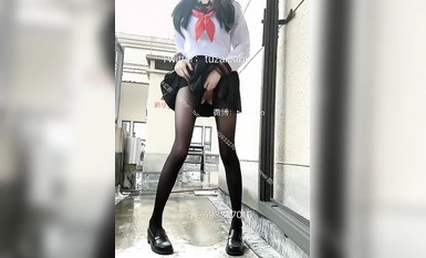 Gadis paling cantik dengan 210,000 pengikut di Twitter memancutkan Loli Princess [Bunny Loves Squirting].