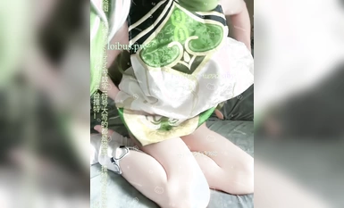 Gadis paling cantik dengan 210,000 pengikut di Twitter memancutkan Puteri Loli [Arnab Suka Memancut] - Dewa Rumput Nasida