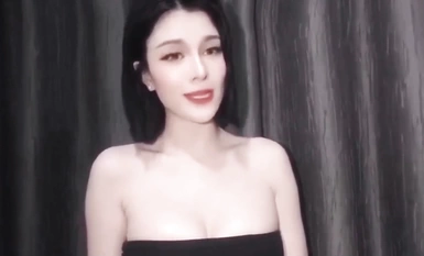 [Star Streaming] 18 line starlet online red [Jiang Wen Shan] and gold master hotel sex PAPA, there are several original songs, daily work is basically a nightclub walk (2)