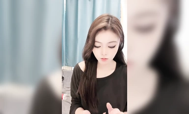 เทพธิดาหน้าใหม่โซเชียลชั้นนำ [Wanyue'er] เดินทางไปทะเลเพื่อเลือกคนที่มีรูปร่างและรูปร่างหน้าตาที่อยู่บนเพดานเป็นความงามที่สมบูรณ์แบบในสายตาผู้ชาย (2)