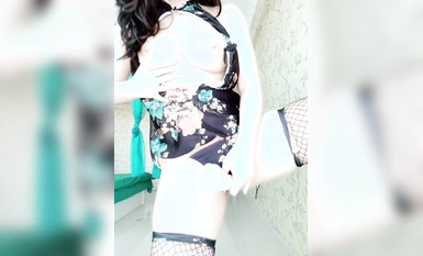 Vivian fishnet stockings cheongsam