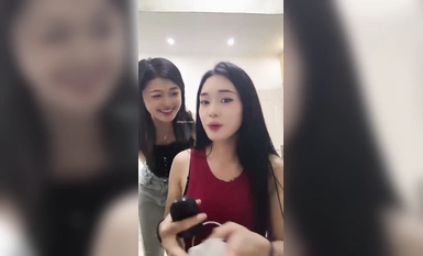 灬超級漂亮！【燦爛冬瓜】極品學妹~道具摳穴自慰~雙女御姐~全裸騷舞~爽死了~! (1)