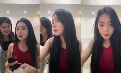 Tiểu Siêu xinh đẹp! [Dưa mùa đông rực rỡ] Nữ sinh giỏi nhất ~ Nhổ lỗ bằng đạo cụ và thủ dâm ~ Hai cô gái ~ khỏa thân nhảy múa ~ ngầu quá ~ (1)