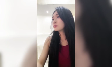 灬超級漂亮！【燦爛冬瓜】極品學妹~道具摳穴自慰~雙女御姐~全裸騷舞~爽死了~! (1)