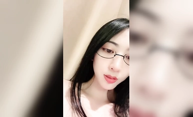 [Sweet Peach] Sosok model tinggi ~ Kaki panjang dalam stoking hitam ~ Pertunjukan jalur yang menggoda (5)