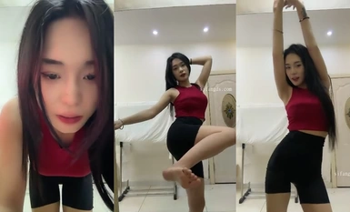 灬超級漂亮！【燦爛冬瓜】極品學妹~道具摳穴自慰~雙女御姐~全裸騷舞~爽死了~! (5)