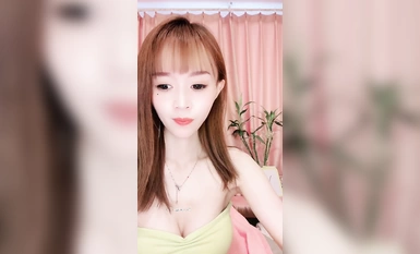 Dewi baru dan anggun pergi ke laut ✈20 jam [Guo Guoer] menari telanjang dan menyentuh farajnya dan berasa baik (1)