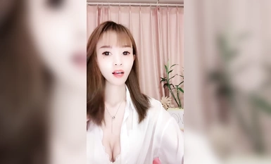 新人曼妙女神下海✈20小時【果果兒】全裸騷舞開穴自摸爽 (4)