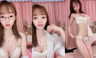 Dewi baru dan anggun pergi ke laut ✈20 jam [Guo Guoer] menari telanjang sepenuhnya dan menyentuh farajnya dan berasa baik (3)