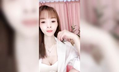 เทพธิดาองค์ใหม่ผู้สง่างามลงทะเล✈20ชั่วโมง [Guo Guoer] เต้นรำเปลือยสัมผัสช่องคลอดของเธอและรู้สึกดี (3)