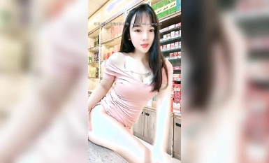 Bà chủ khách sạn hút thuốc tốt nhất @ Triển lãm Phúc lợi Tiêu chuẩn Yangyang (8)